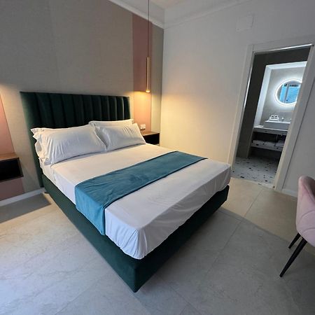 Hotiday Room Collection - Napoli Museo Suite Exterior foto