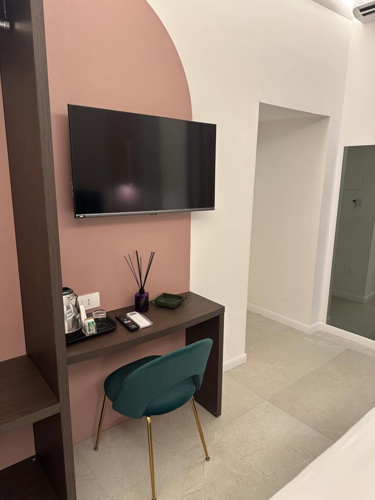 Hotiday Room Collection - Napoli Museo Suite Exterior foto
