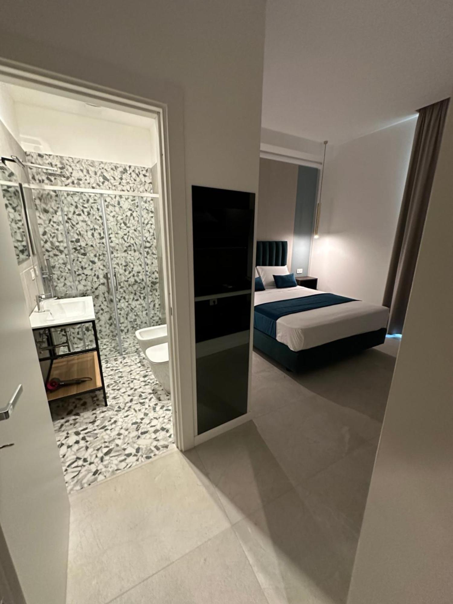 Hotiday Room Collection - Napoli Museo Suite Exterior foto